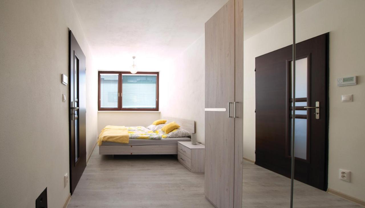 Apartman Mandala Банска-Бистрица Экстерьер фото
